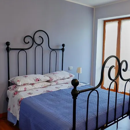 Del Cactus Bed & Breakfast *